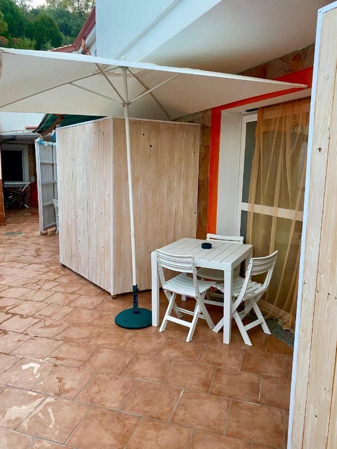 Bed and Breakfast L'Oasi Di Chia Exterior foto